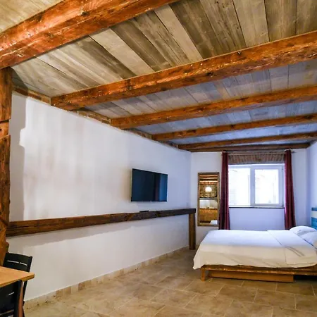 Apartment Downtown Rustic